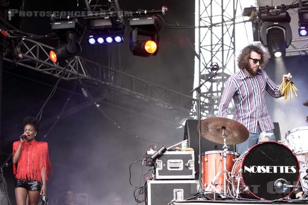 NOISETTES - 2009-08-29 - SAINT CLOUD - Domaine National - Grande Scene - 